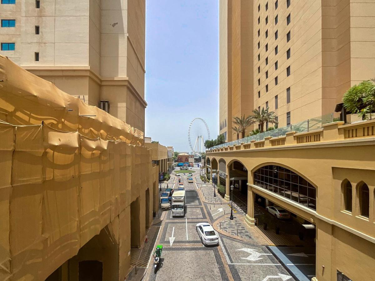 Apartment Higuests - Modern Apt In Jbr With Pool, Gym, And Kid's Area *